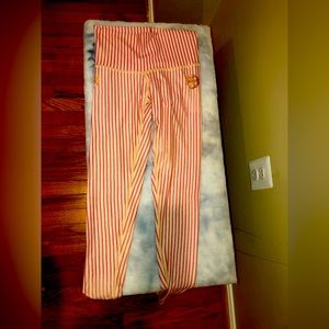 Teeki XS Red Pinstripe Leggings
